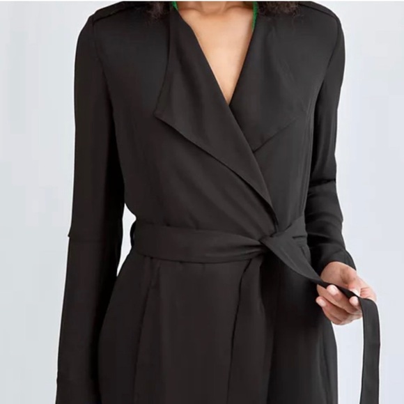 Aritzia Babaton Black Robe Jacket- size small - Picture 2 of 9